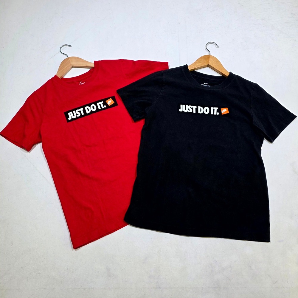 Nike Graphic T-Shirt Mens Large Red Black Just Do It Logo Bundle Set 2 Pack